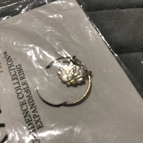 New inPackage Sterling Silver Alex & Ani Providence Collection Lotus Flower Ring - Picture 6 of 8